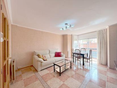 Living room of Flat for sale in Valls  with Heating, Terrace and Furnished