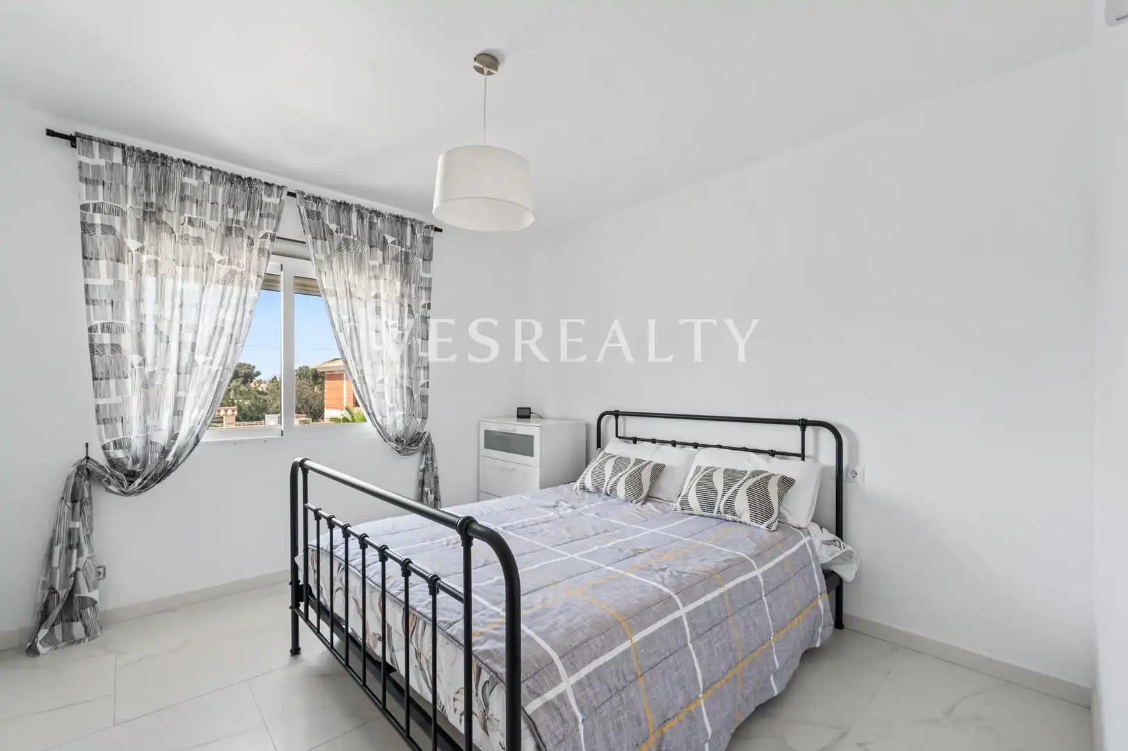 Habitación de Casa o chalet en venta en Busot con Aire acondicionado, Calefacción y Terraza