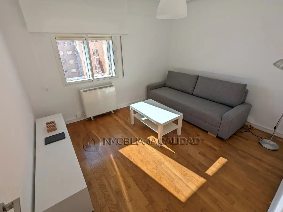 Sala de estar de Piso de alquiler en Burgos con Calefacción y Amueblado