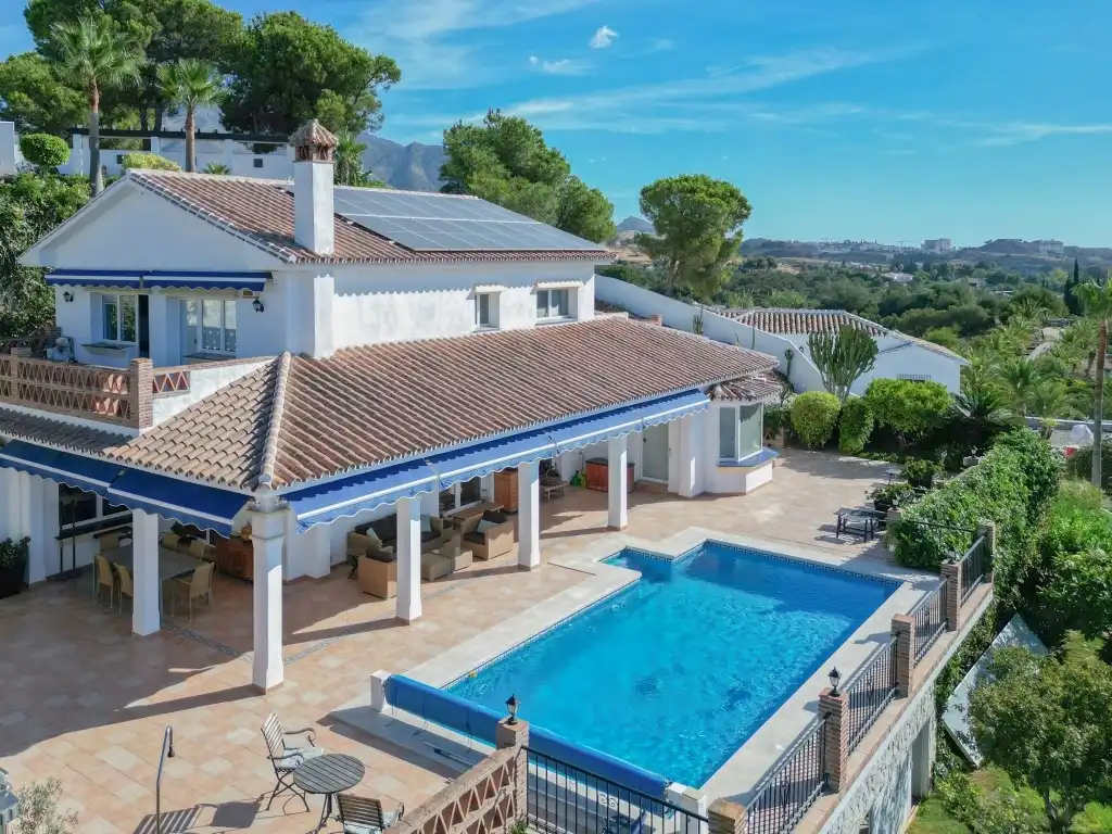 Villa avec piscine à vendre à Mijas pueblo
