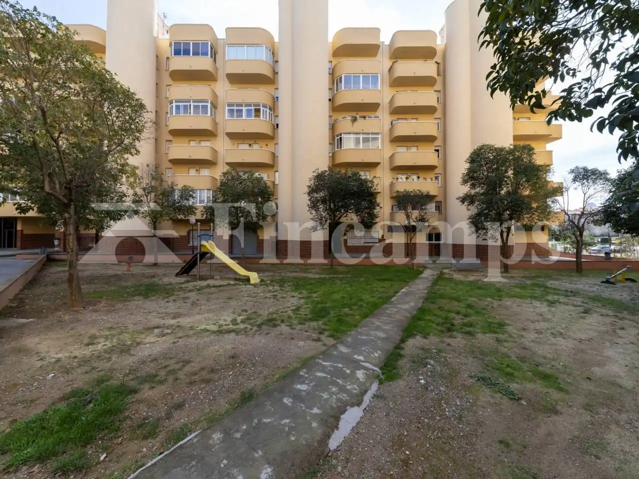 Außenansicht von Wohnung zum Verkauf in Sabadell mit Heizung, Terrasse und Balkon