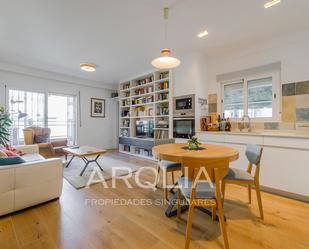 Living room of Attic to rent in  Madrid Capital  with Air Conditioner and Terrace