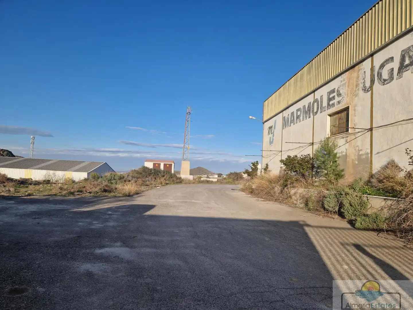 Nau industrial en venda a Macael