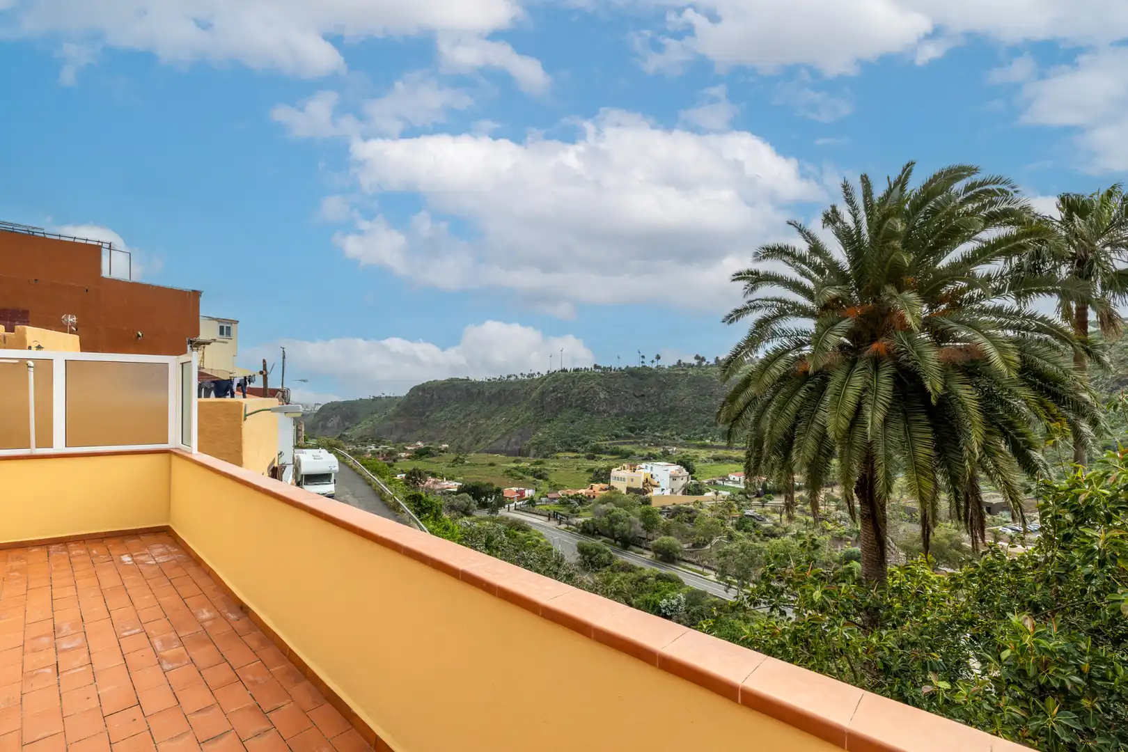 Terrassa de Casa adosada en venda en Las Palmas de Gran Canaria amb Aire condicionat, Terrassa i Moblat