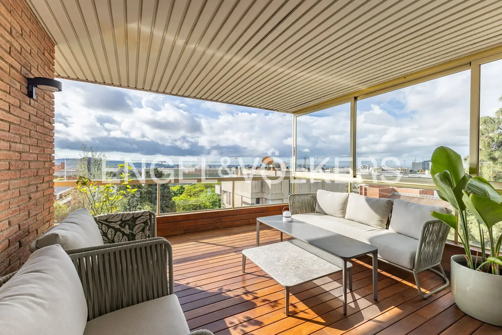 Terraza de Piso en venta en Barcelona con Aire acondicionado, Calefacción y Jardín privado