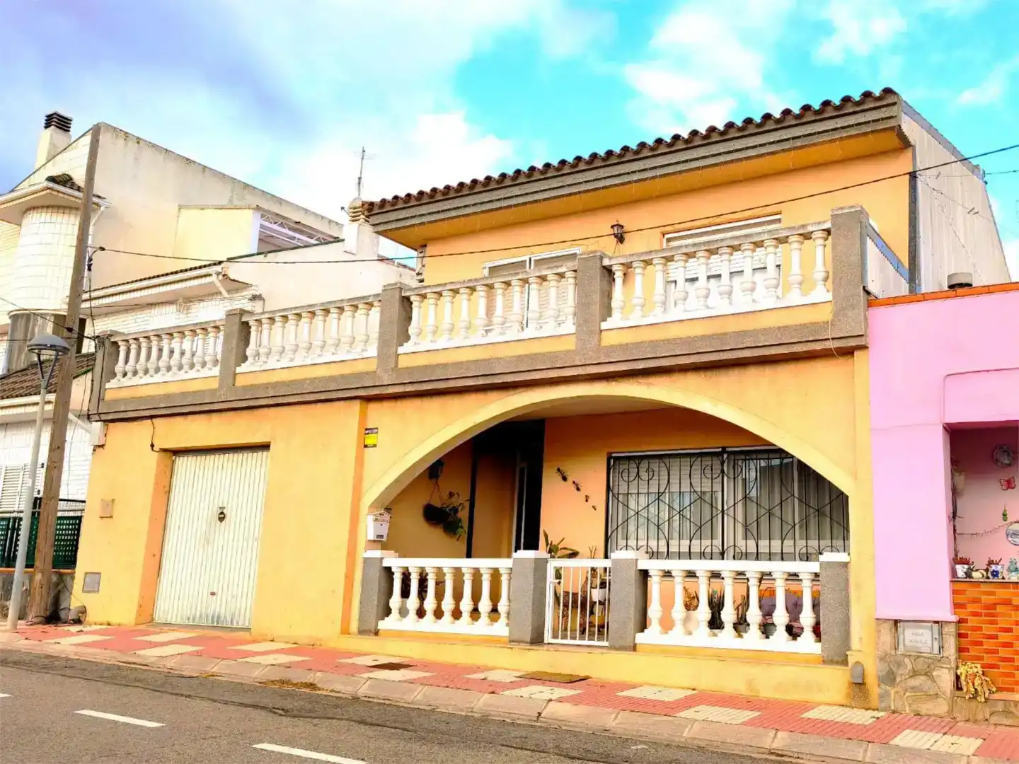 Vista exterior de Casa o xalet en venda en L'Aldea