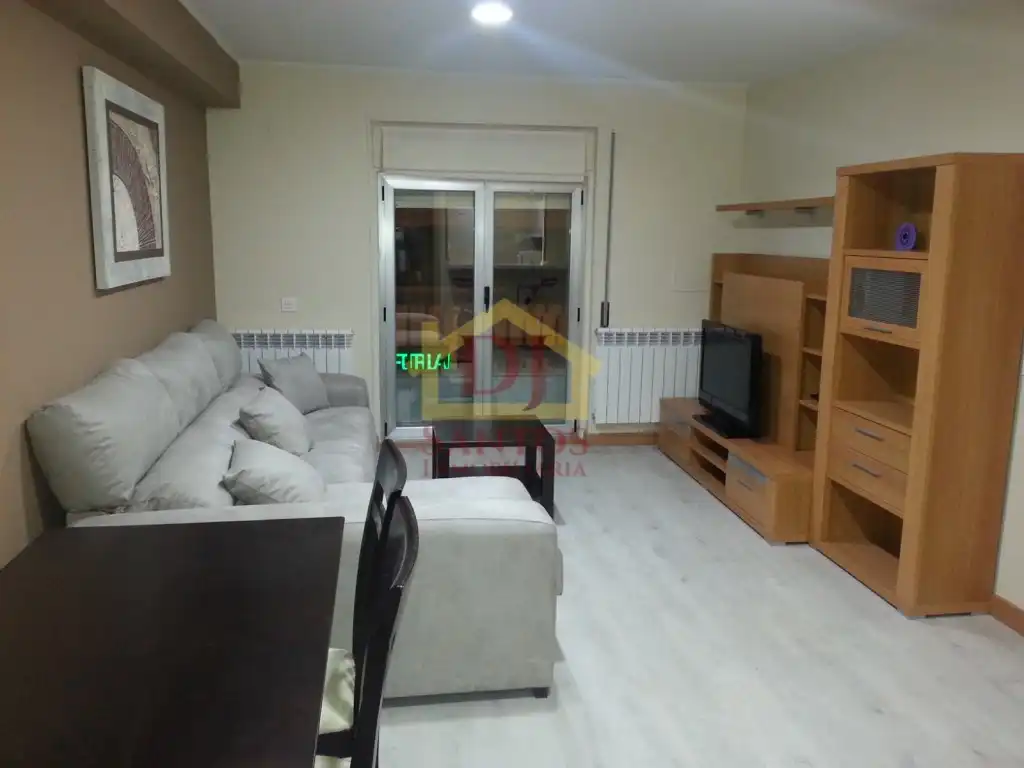 Apartamento de alquiler en Avenida de Italia, Carmelitas