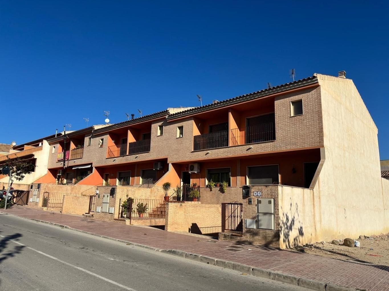 Exterior view of Single-family semi-detached for sale in Ceutí  with Balcony