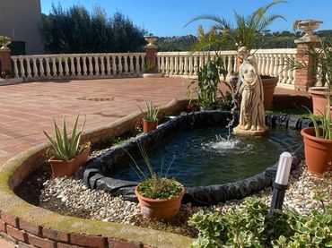 Casa amb piscina en venda a Canyelles