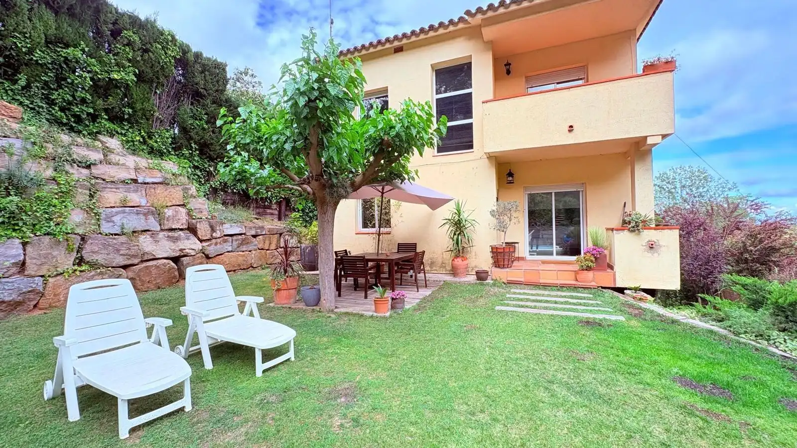 Jardí de Casa o xalet en venda en Castellar del Vallès amb Calefacció, Jardí privat i Terrassa