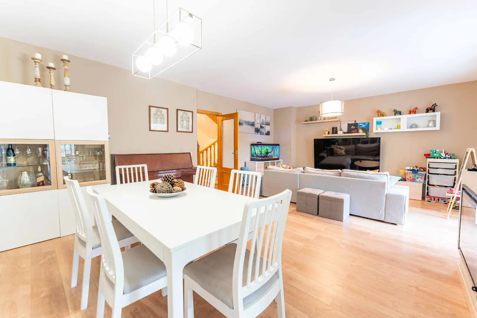 Comedor de Casa adosada en venta en Torrelodones con Balcón