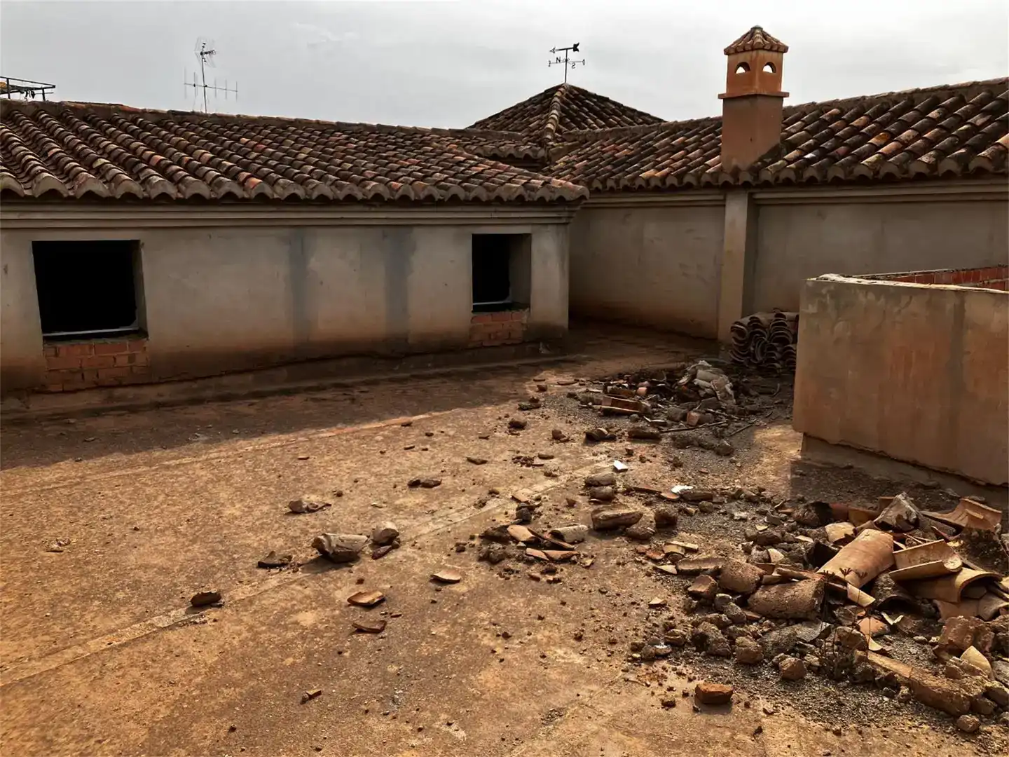 Vista exterior de Casa adosada en venda en Vélez-Málaga amb Balcó