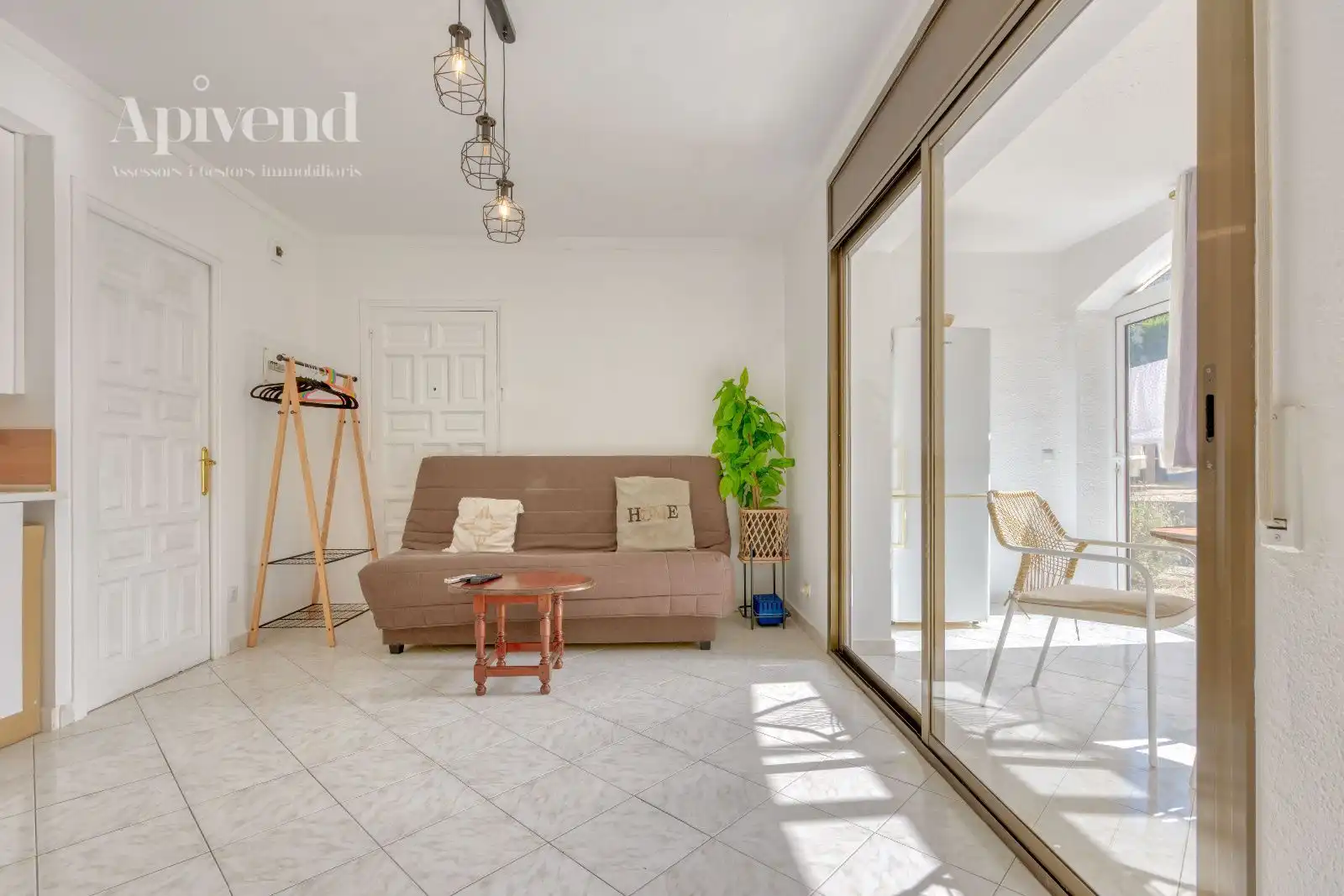 Flat with pool for sale in Josep Carner, imagen 2
