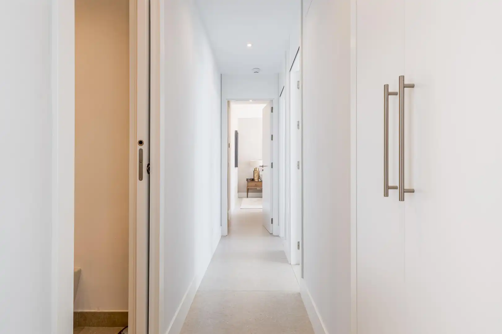 Apartamento en venta en Benahavís con Aire acondicionado, Calefacción y Jardín privado