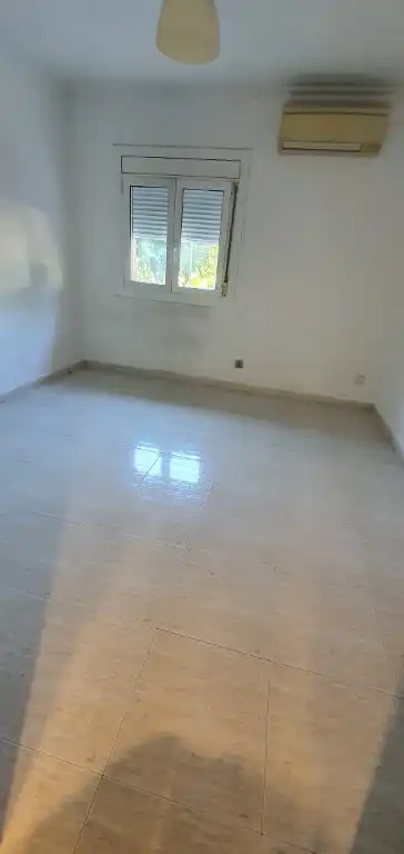 Flat with lift for sale in Plaça Badalona