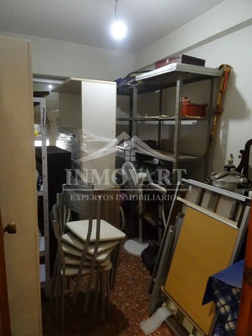 Piso en venta en Algemesí con Balcón