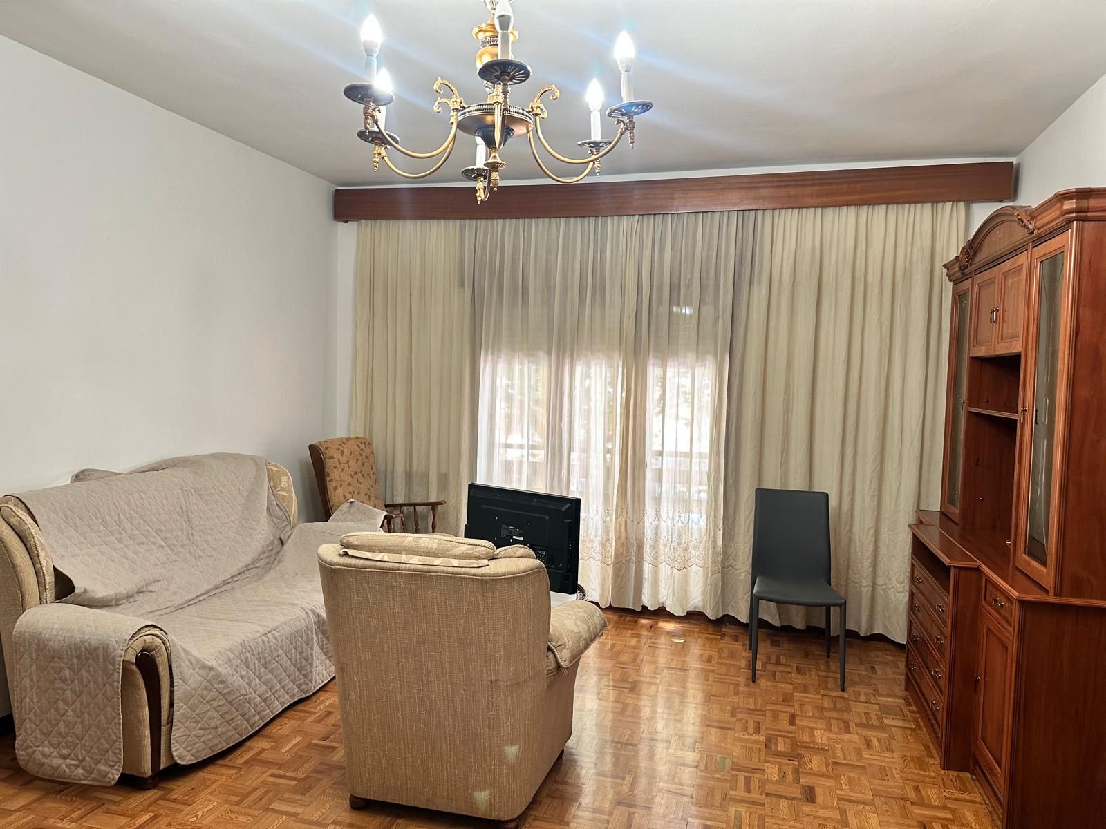 Sala d'estar de Pis de lloguer en Ciudad Real Capital amb Calefacció, Moblat i Balcó