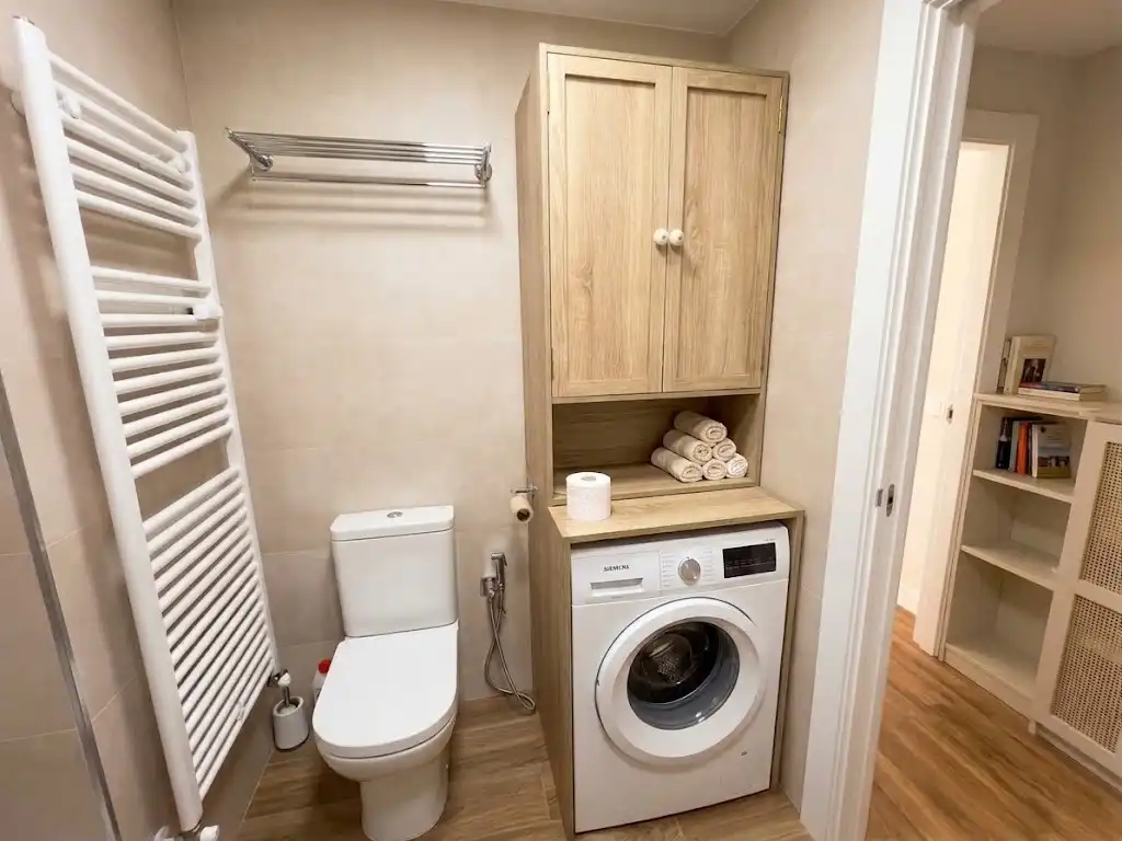 Bathroom of Flat for sale in León Capital   with Heating, Parquet flooring and Terrace
