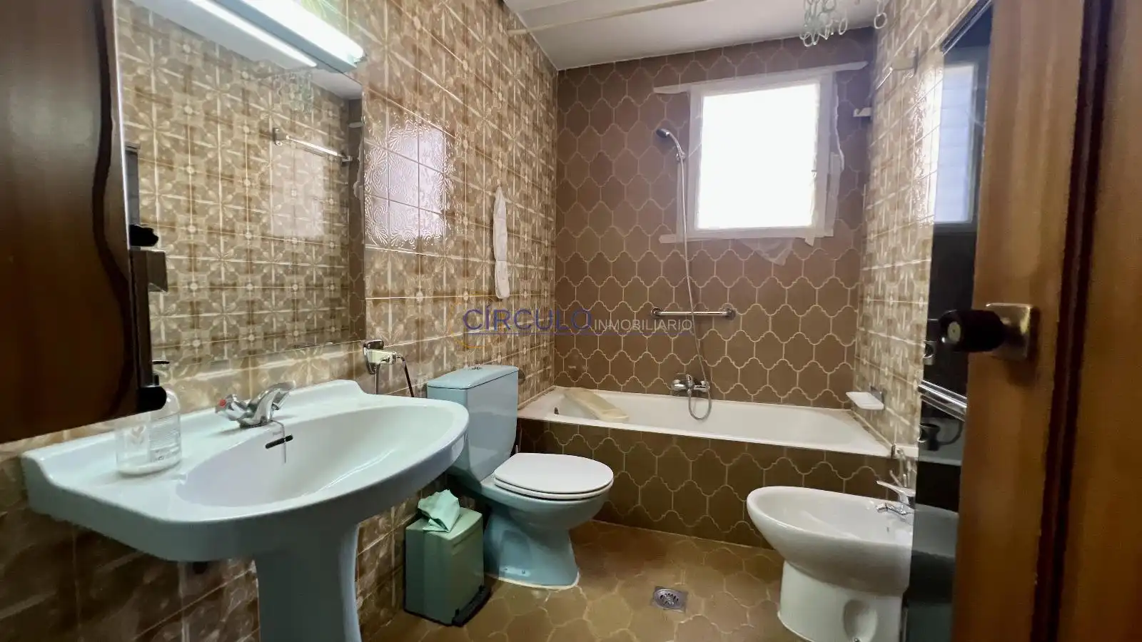 Badezimmer von Wohnung zum Verkauf in Lorca mit Terrasse, Abstellraum und Balkon