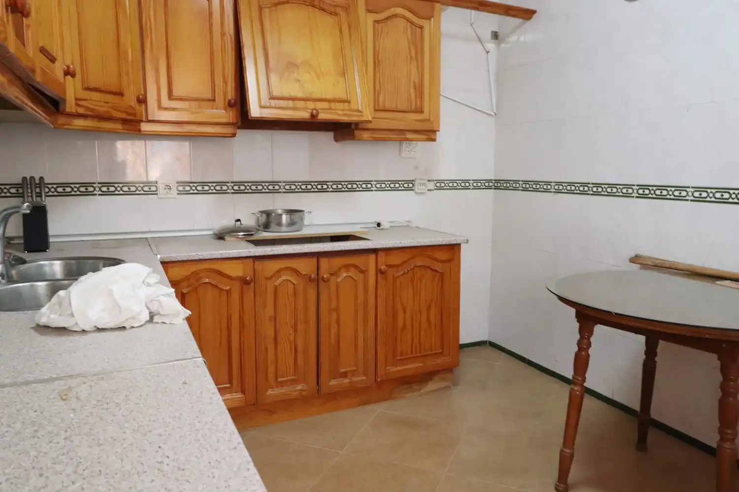 Cuina de Casa o xalet en venda en Íllora amb Jardí privat i Moblat