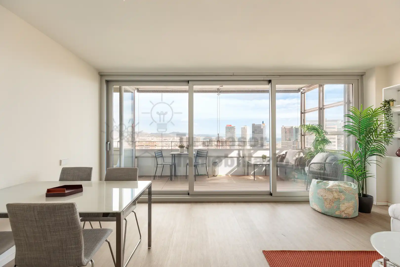 Sala de estar de Piso en venta en Barcelona con Aire acondicionado, Calefacción y Jardín privado
