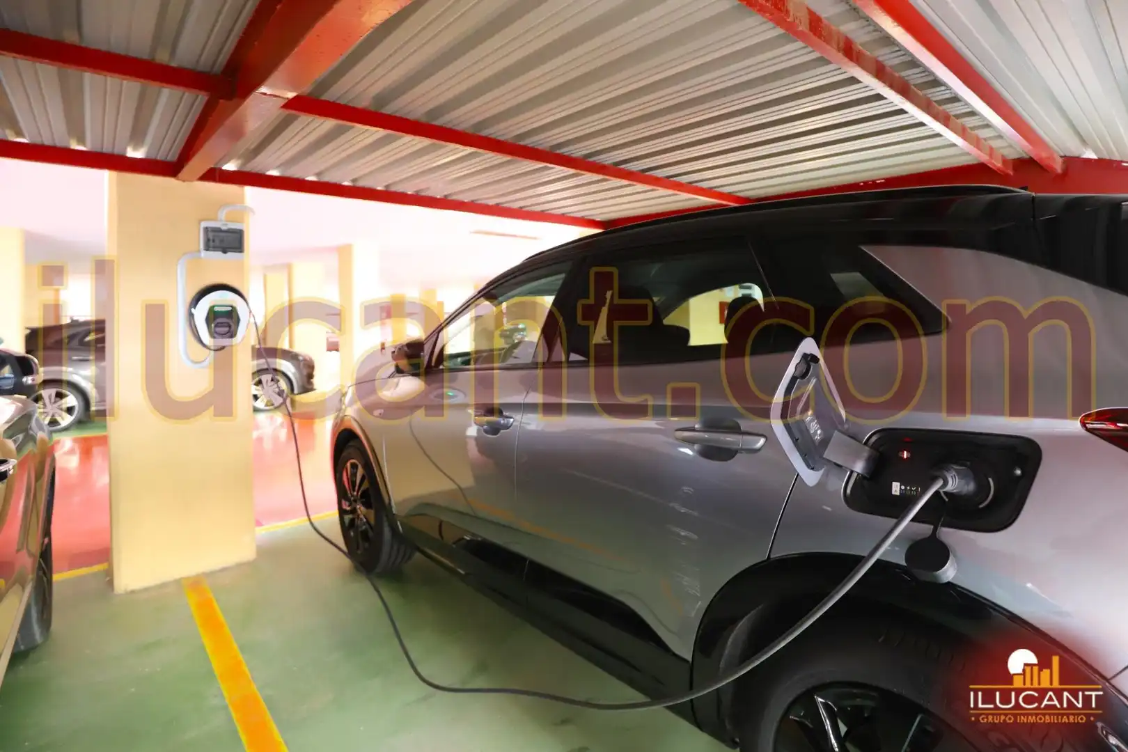 Parking of Flat for sale in Alicante / Alacant  with Air Conditioner, Heating and Terrace