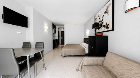 Foto 4 de Apartament en venda a Calle Dunes Les, Pla de Maset - Cap de Salou, Salou