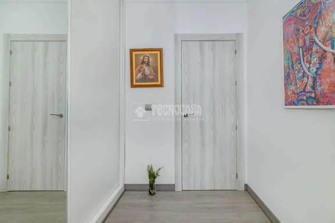 Flat for sale in Loja  with Air Conditioner, Parquet flooring and Balcony