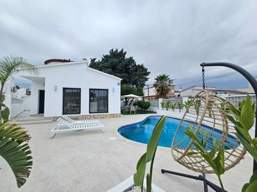 Casa con piscina in vendita a Alberes