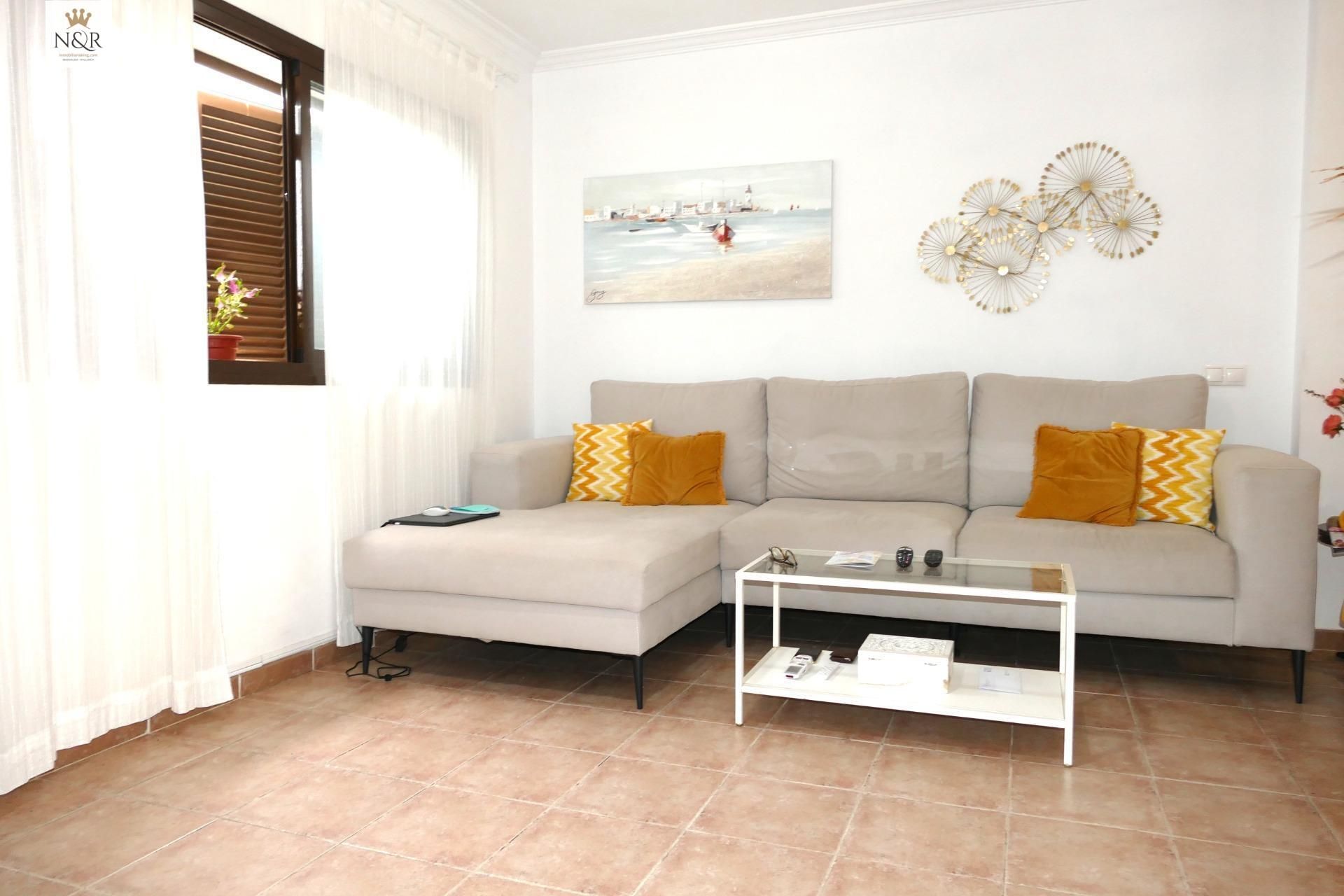 Sala d'estar de Casa adosada en venda en Binissalem amb Aire condicionat i Terrassa