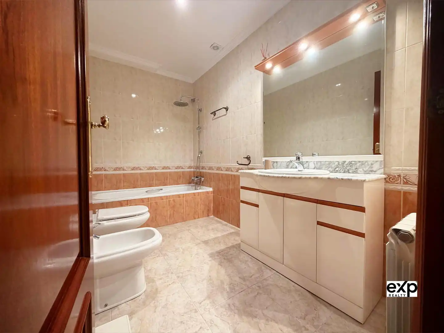 Baño de Casa o chalet en venta en Mataró con Calefacción, Jardín privado y Terraza