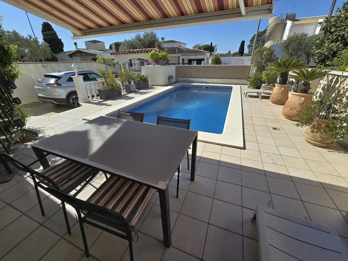 Piscina de Casa o xalet en venda en Empuriabrava amb Aire condicionat, Jardí privat i Piscina