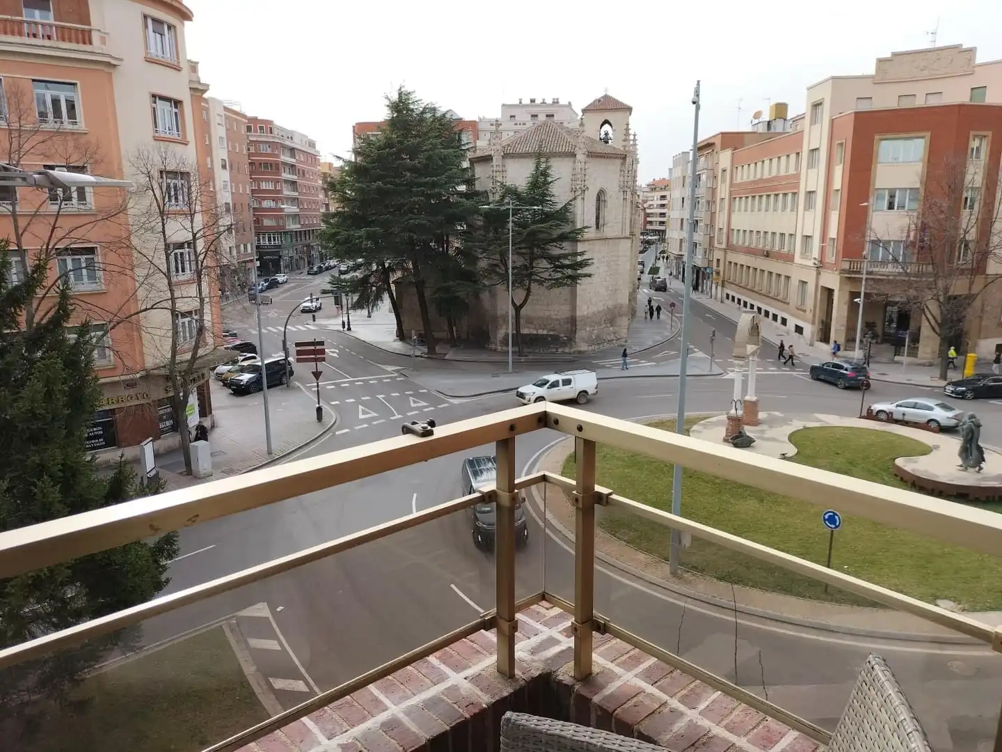 Vista exterior de Piso en venta en Palencia con Calefacción, Parquet y Balcón