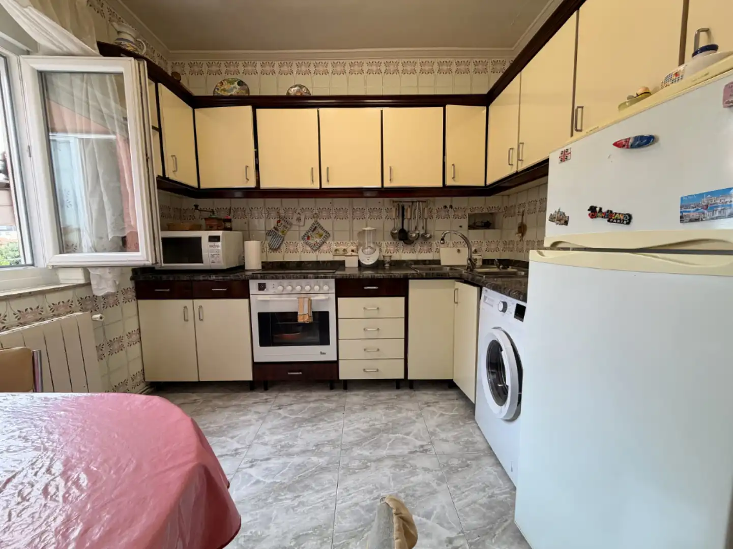 Küche von Wohnung zum Verkauf in Torrelavega  mit Heizung und Möbliert