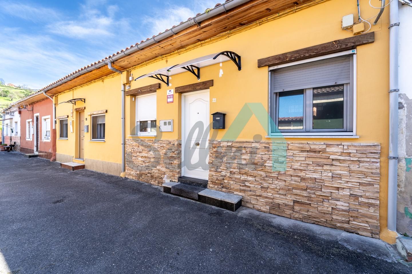 Exterior view of Single-family semi-detached for sale in Oviedo   with Heating