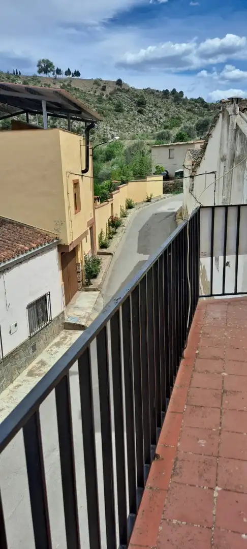 Vista exterior de Casa o chalet en venta en Enguídanos con Amueblado, Horno y Lavadora