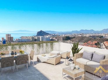 Apartament amb balcó en venda a C.H. 3
