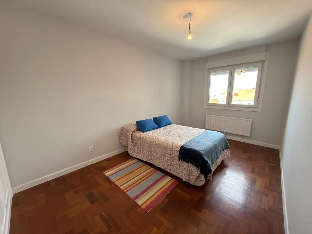 Habitación de Piso en venta en Castro-Urdiales con Calefacción, Parquet y Balcón