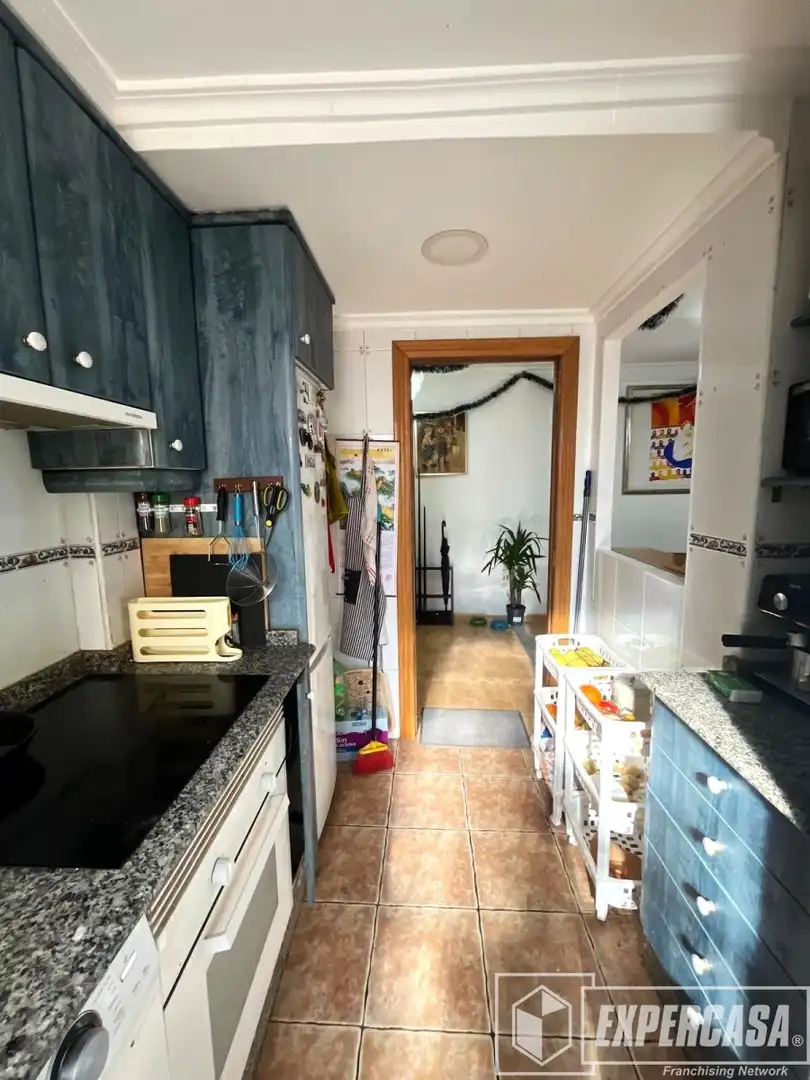 Kitchen of Flat for sale in Valencia  with Air Conditioner