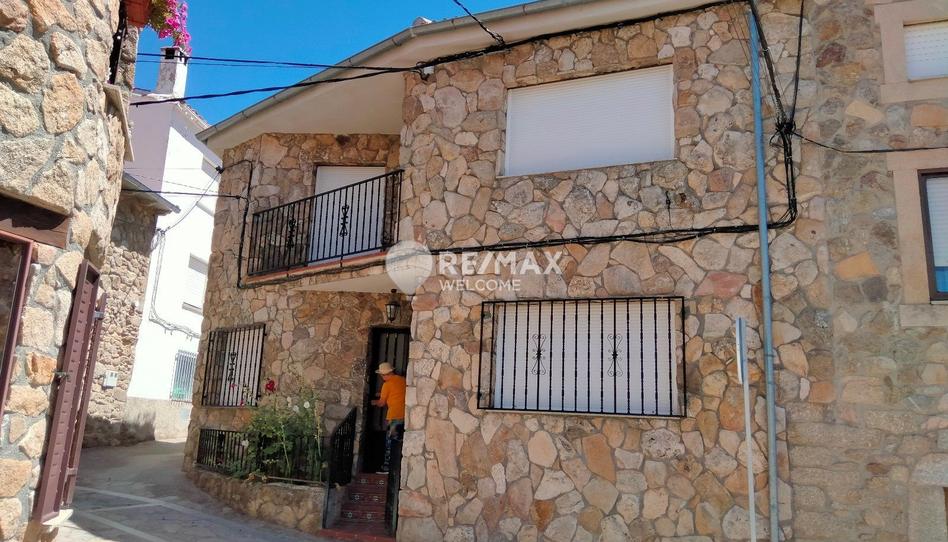 Foto 1 de Casa adosada en venda a Enrrollada, Navacepedilla de Corneja, Ávila