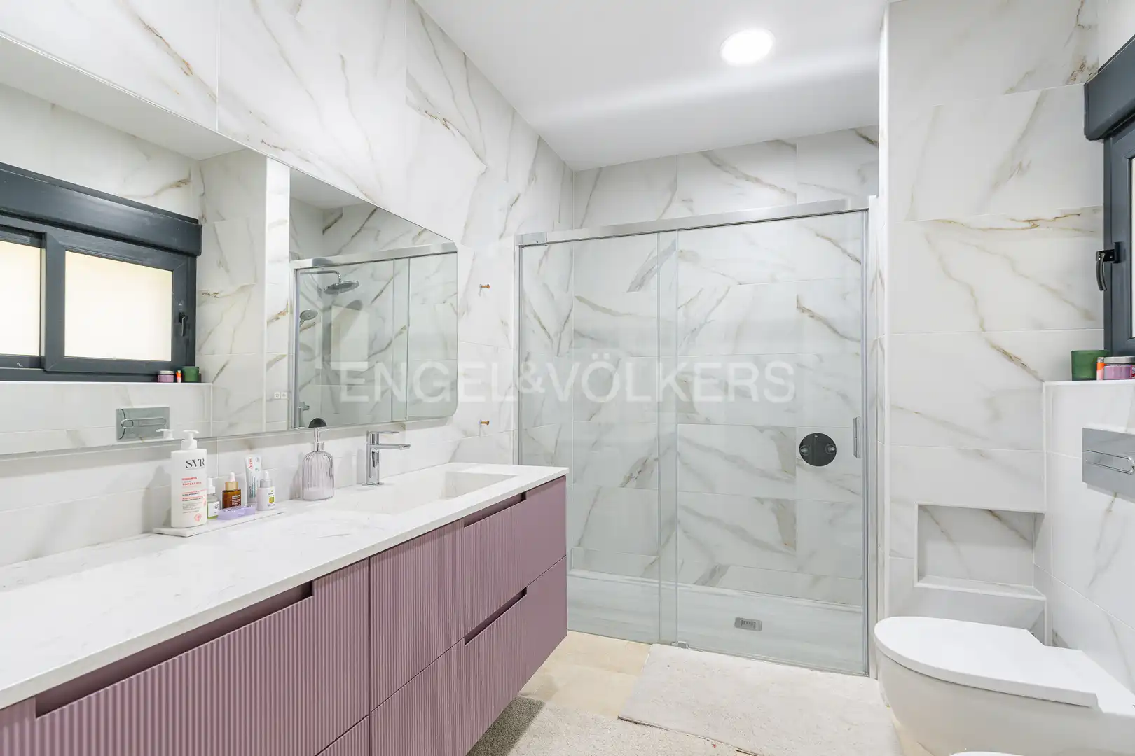 Baño de Casa o chalet en venta en Boadilla del Monte con Aire acondicionado, Calefacción y Jardín privado