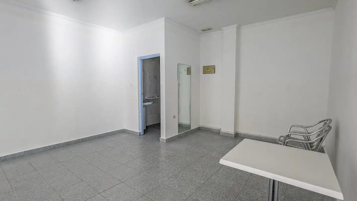 Local commercial à vendre à Doctor Daciano De Los Ríos, imagen 12