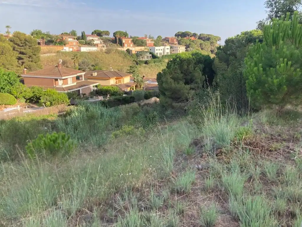 Residential land for sale in Calella