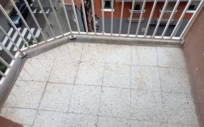 Balcony of Flat for sale in L'Hospitalet de Llobregat  with Oven and Balcony