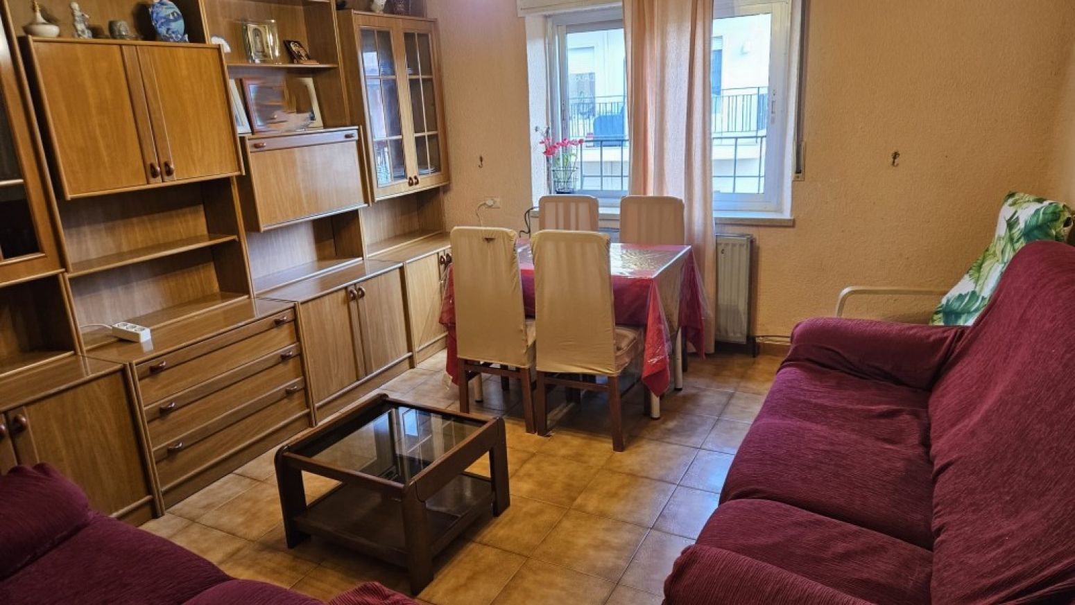 Sala d'estar de Pis en venda en Salamanca Capital amb Calefacció i Terrassa