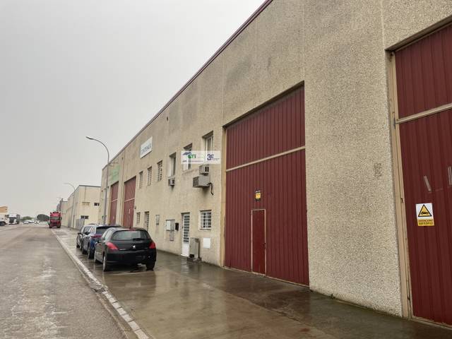 Nave industrial en Alquiler en C/ CHOPO en La Puebla de Alfindén