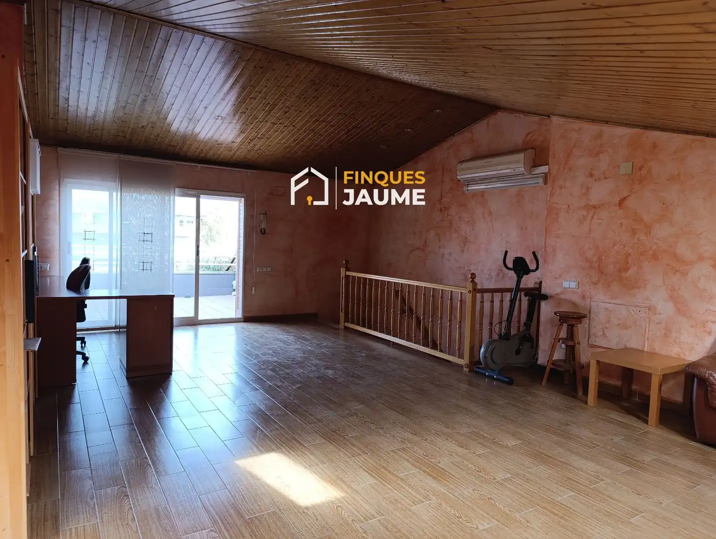 Sala de estar de Casa o chalet en venta en Torrefarrera con Aire acondicionado, Calefacción y Terraza