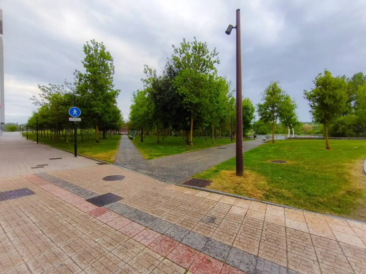 Exterior view of Flat for sale in Burgos  with Heating, Parquet flooring and Terrace