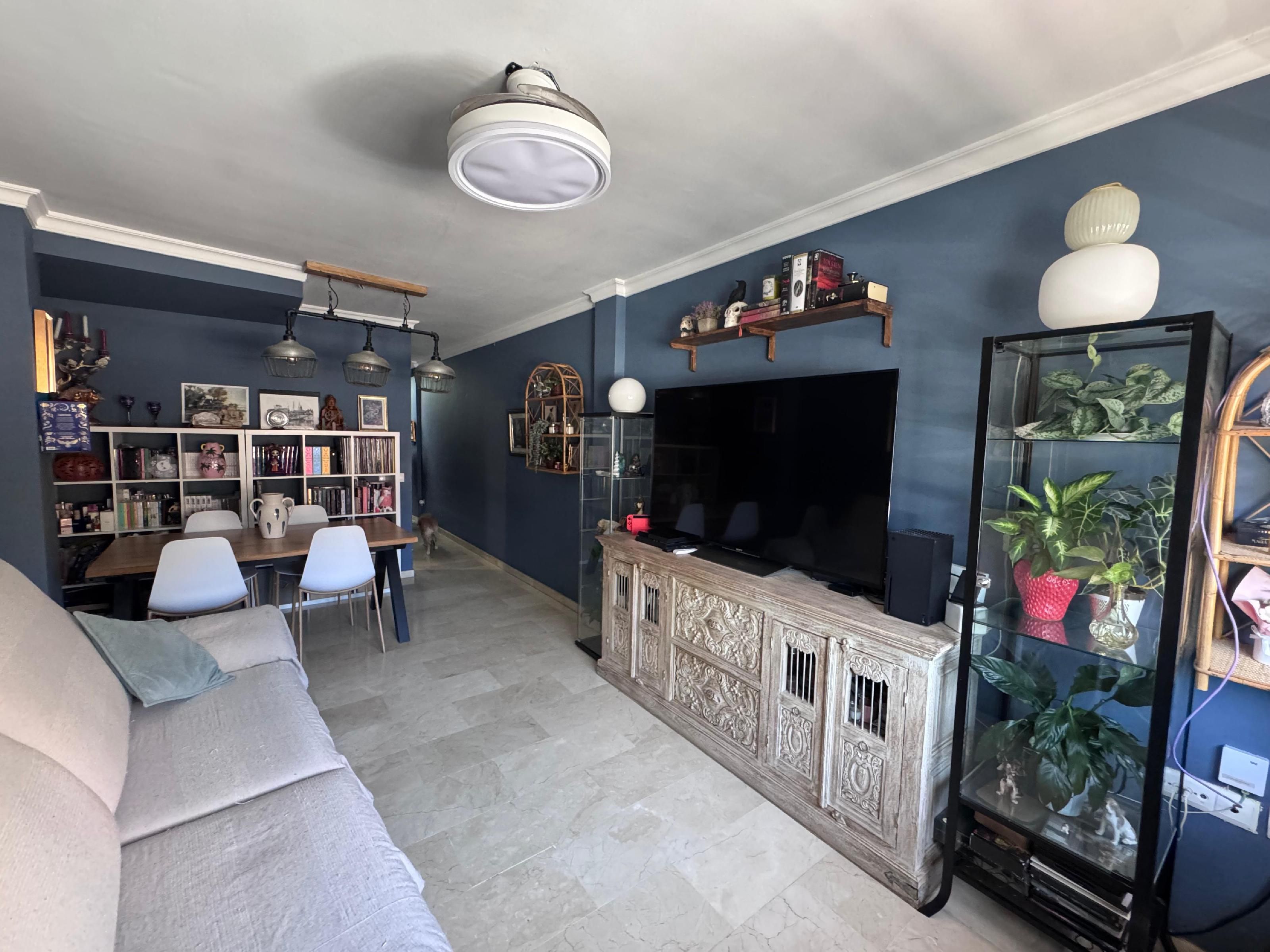 Sala d'estar de Apartament en venda en Málaga Capital amb Aire condicionat i Traster