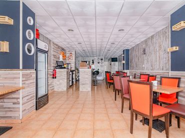 Business premises for sale in Calle ISAAC ALBENIZ 12